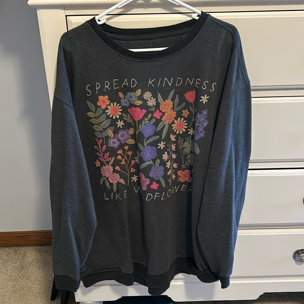 natural life crewneck